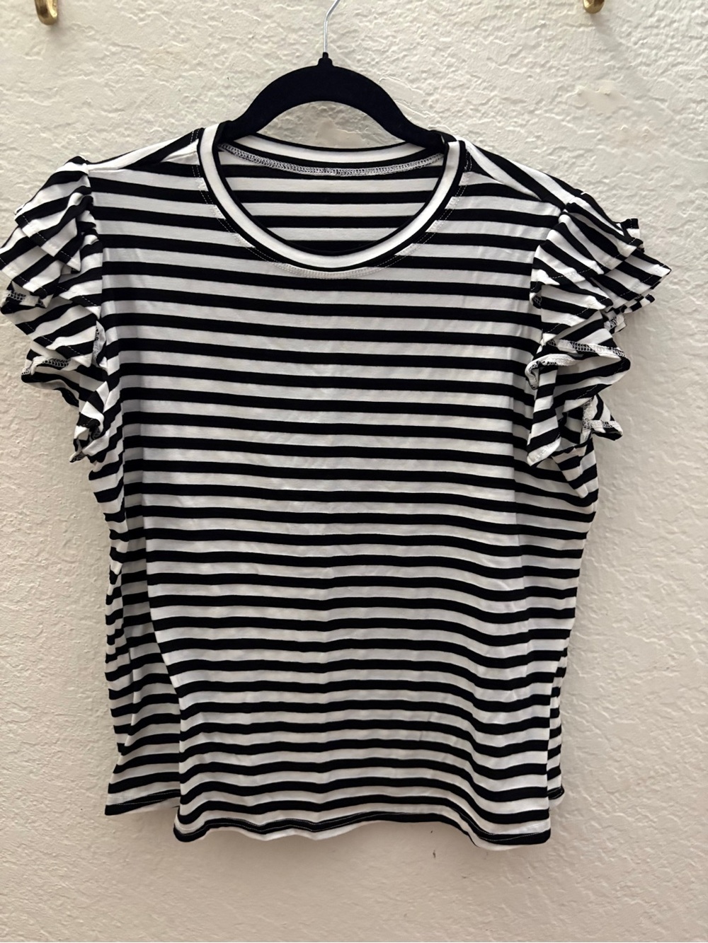 Source Unknown Black & White Striped Ruffle Sleeve Tee